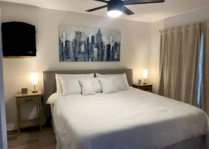 Riverside Riviera At Seminole Heights